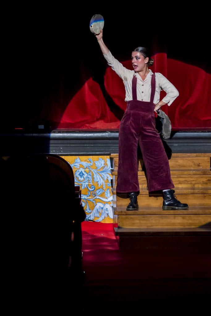 carla chaves en mary poppins